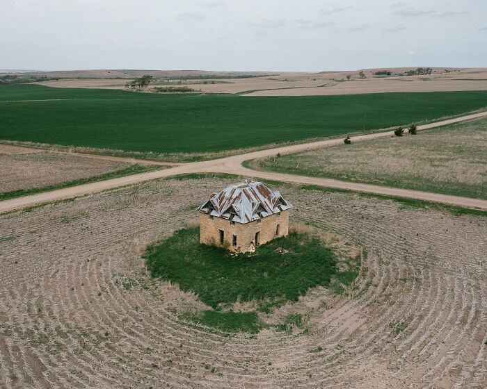 55 Eerie Photos Of Abandoned Places And Forgotten Corners Of America By Brendon Burton 55 Eerie Photos Of Abandoned Places And Forgotten Corners Of America By Brendon Burton