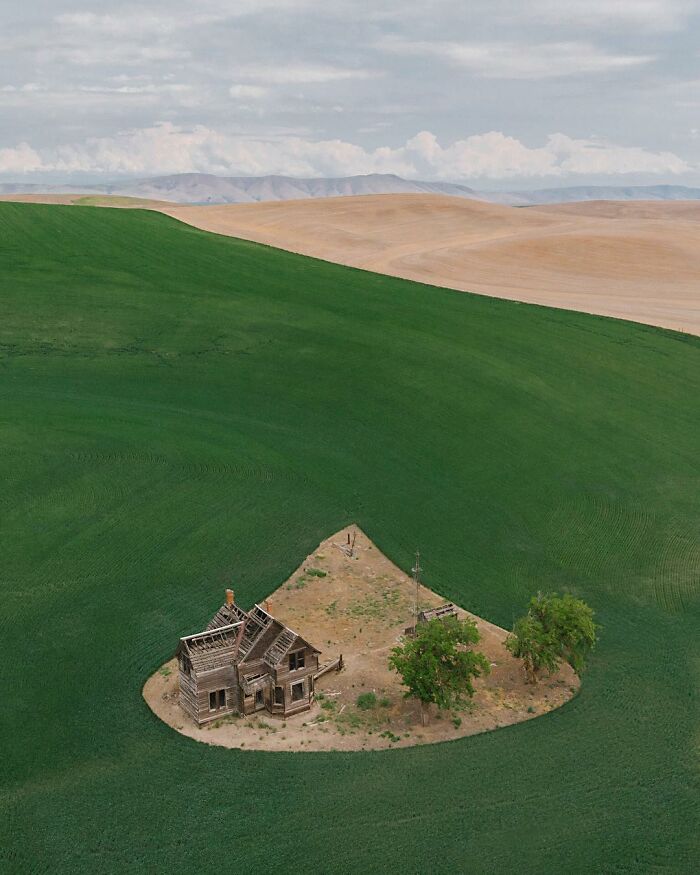 55 Eerie Photos Of Abandoned Places And Forgotten Corners Of America By Brendon Burton 55 Eerie Photos Of Abandoned Places And Forgotten Corners Of America By Brendon Burton