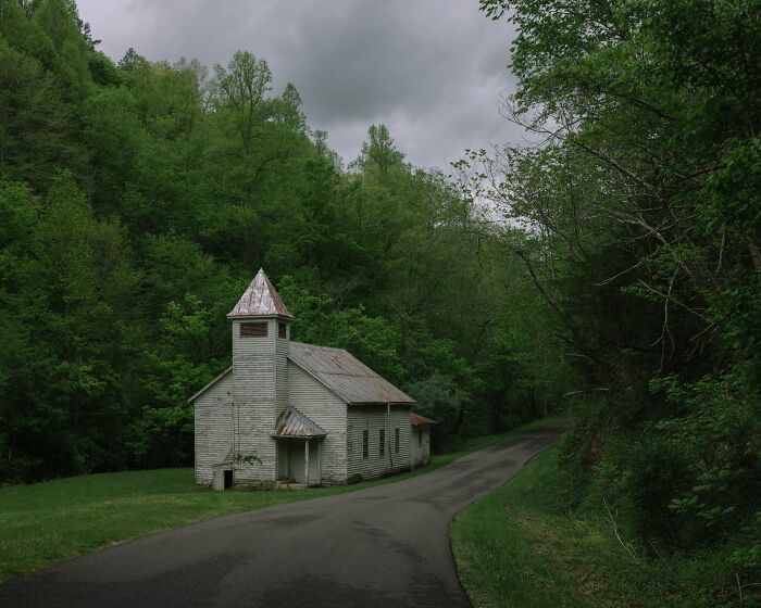 55 Eerie Photos Of Abandoned Places And Forgotten Corners Of America By Brendon Burton 55 Eerie Photos Of Abandoned Places And Forgotten Corners Of America By Brendon Burton