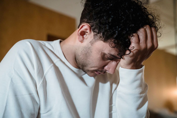 Pregnant Woman Asks Husband For Divorce After He Starts Grieving His Late Ex And Disappearing For Hours