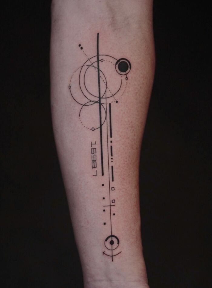 This Tattoo Artist Was Invited To Commemorate NASA’s Historic Artemis II Mission In A Truly Unique Way This Tattoo Artist Was Invited To Commemorate NASA’s Historic Artemis II Mission In A Truly Unique Way