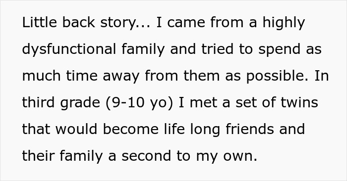 Family Sees Dollar Signs At Grandma’s Funeral, Gets Publicly Shamed By Her Relative Instead Family Sees Dollar Signs At Grandma’s Funeral, Gets Publicly Shamed By Her Relative Instead