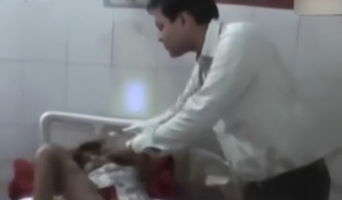 “Mowgli Girl” Who Was Found Wandering The Jungle When She Was Just 8 Years Old Tragically Passes Away At 18 “Mowgli Girl” Who Was Found Wandering The Jungle When She Was Just 8 Years Old Tragically Passes Away At 18