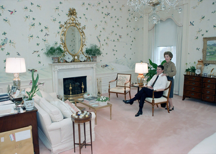 Behind Trump And Melania’s Separate White House Bedroom Doors And A Habit That Left Staff Speechless Behind Trump And Melania’s Separate White House Bedroom Doors And A Habit That Left Staff Speechless
