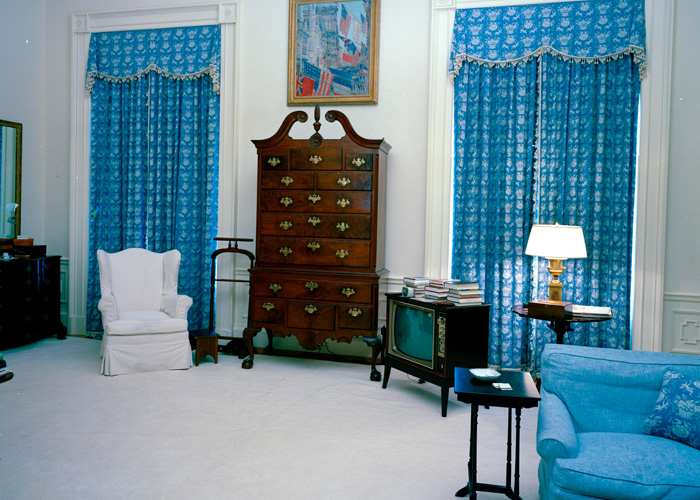 Behind Trump And Melania’s Separate White House Bedroom Doors And A Habit That Left Staff Speechless Behind Trump And Melania’s Separate White House Bedroom Doors And A Habit That Left Staff Speechless