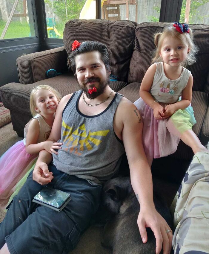 “My Dad, Ladies And Gentlemen”: 62 Amazing Fathers Who Are Exactly The Kind Of Parents The World Needs “My Dad, Ladies And Gentlemen”: 62 Amazing Fathers Who Are Exactly The Kind Of Parents The World Needs