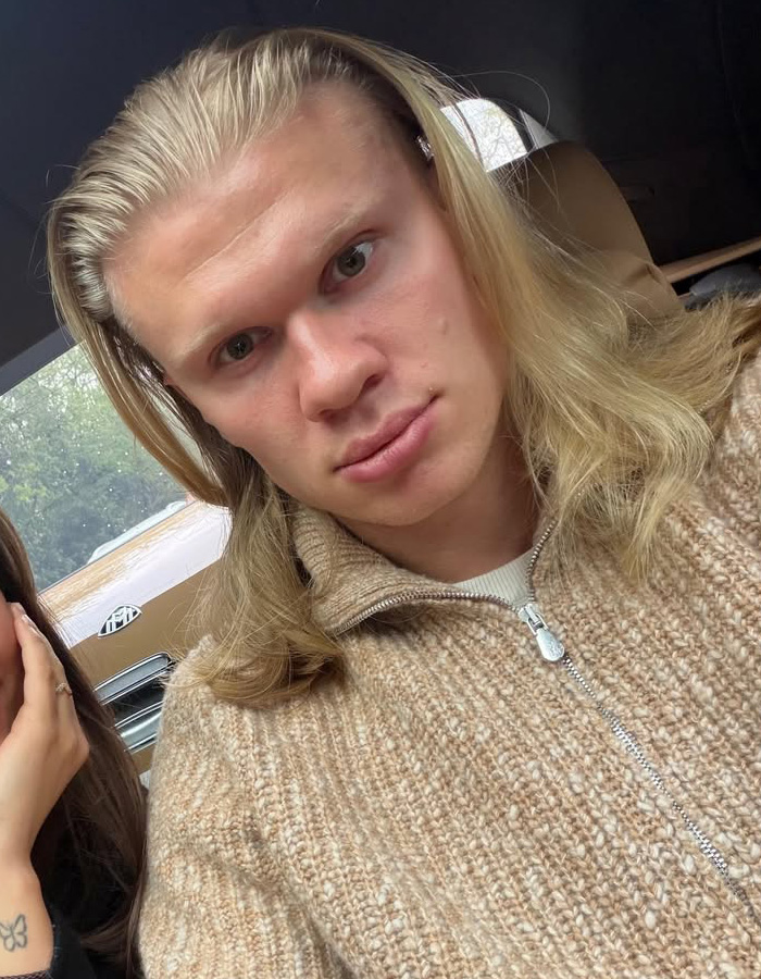 Norwegian Soccer Star’s Hair Sparks Hilarious Comparisons As Fans Demand To Know His Hair Care Secrets Norwegian Soccer Star’s Hair Sparks Hilarious Comparisons As Fans Demand To Know His Hair Care Secrets