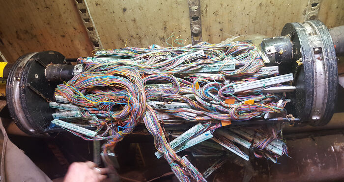 74 Electronics Fails That Would Make You Want To Treat The IT Guy With A Little More Respect 74 Electronics Fails That Would Make You Want To Treat The IT Guy With A Little More Respect