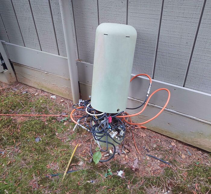 74 Electronics Fails That Would Make You Want To Treat The IT Guy With A Little More Respect 74 Electronics Fails That Would Make You Want To Treat The IT Guy With A Little More Respect