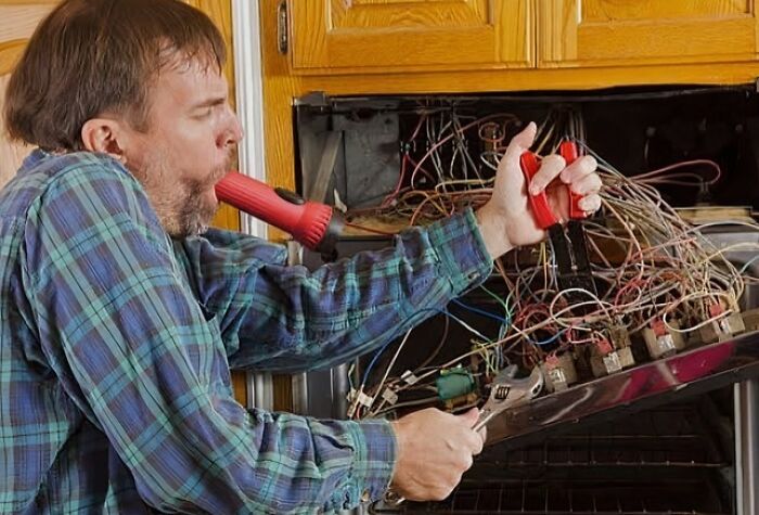 74 Electronics Fails That Would Make You Want To Treat The IT Guy With A Little More Respect 74 Electronics Fails That Would Make You Want To Treat The IT Guy With A Little More Respect