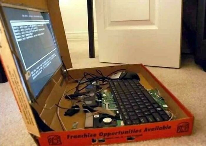 74 Electronics Fails That Would Make You Want To Treat The IT Guy With A Little More Respect 74 Electronics Fails That Would Make You Want To Treat The IT Guy With A Little More Respect
