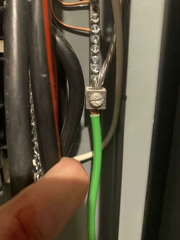 74 Electronics Fails That Would Make You Want To Treat The IT Guy With A Little More Respect 74 Electronics Fails That Would Make You Want To Treat The IT Guy With A Little More Respect
