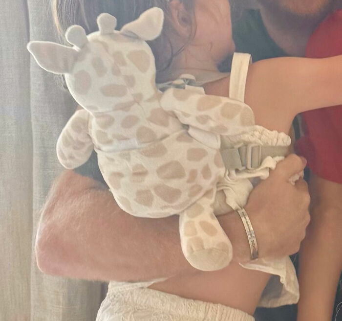 Meghan Markle’s Father’s Day Post Intensifies Concern For Her Kids After Fans Notice Item Lilibet Is Wearing Meghan Markle’s Father’s Day Post Intensifies Concern For Her Kids After Fans Notice Item Lilibet Is Wearing