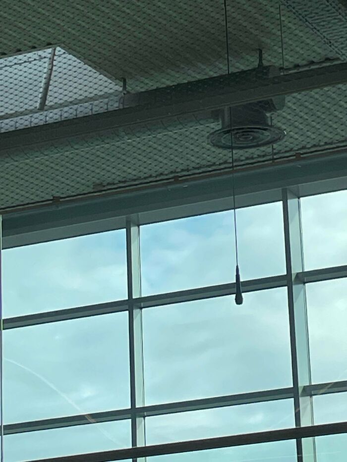 54 Times Airports Were The Most Chaotic Place On The Planet, And We Have The Photos To Prove It 54 Times Airports Were The Most Chaotic Place On The Planet, And We Have The Photos To Prove It