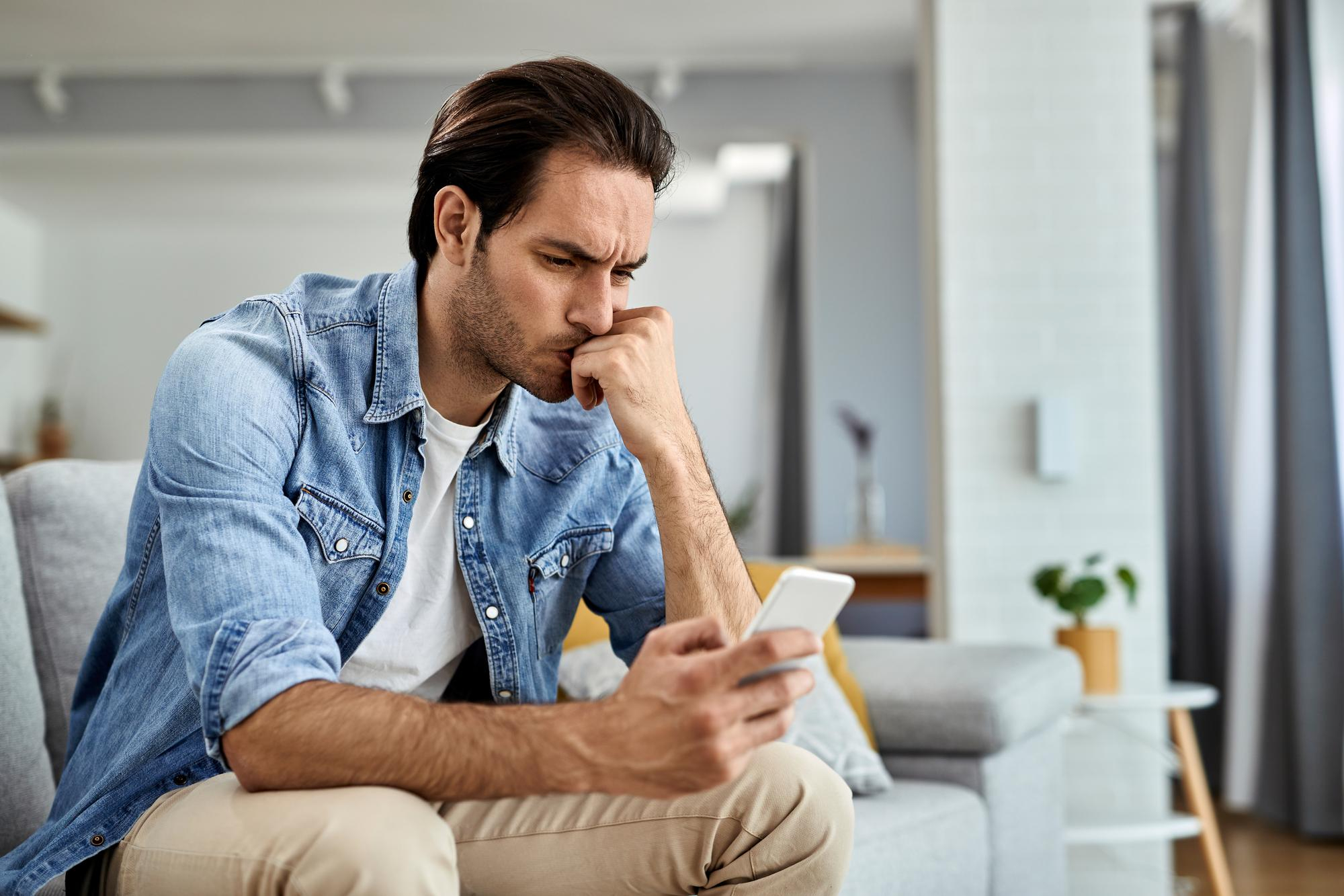 Couple Arranges PTO And Travel For Destination Wedding, Then Groom Says There’s No Room For Wife Couple Arranges PTO And Travel For Destination Wedding, Then Groom Says There’s No Room For Wife