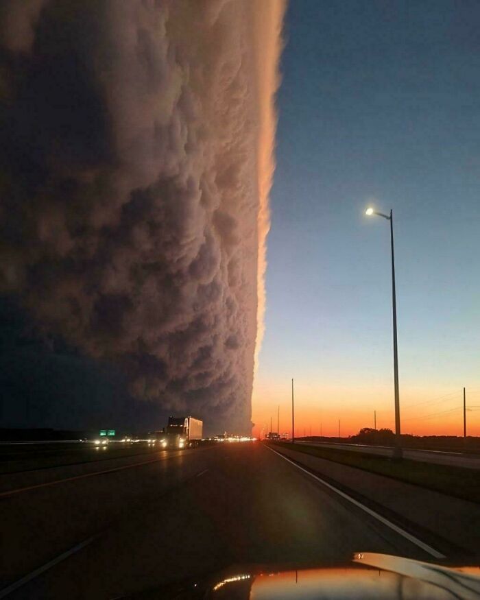 95 Photos That Got People Saying ‘Damn, That’s Interesting’ 95 Photos That Got People Saying ‘Damn, That’s Interesting’