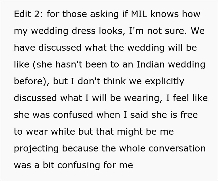 Woman Confused About Fiancé’s Reaction To His Mom’s Dress For Their Wedding, He Comes To Explain Woman Confused About Fiancé’s Reaction To His Mom’s Dress For Their Wedding, He Comes To Explain