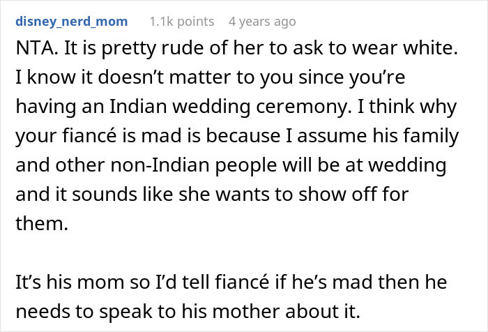 Woman Confused About Fiancé’s Reaction To His Mom’s Dress For Their Wedding, He Comes To Explain Woman Confused About Fiancé’s Reaction To His Mom’s Dress For Their Wedding, He Comes To Explain