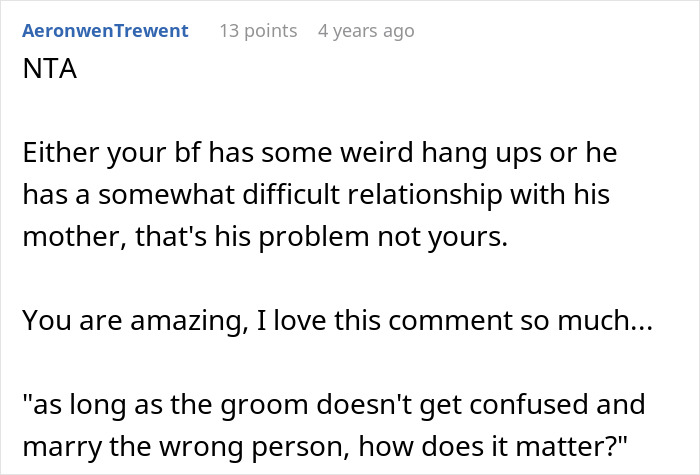 Woman Confused About Fiancé’s Reaction To His Mom’s Dress For Their Wedding, He Comes To Explain Woman Confused About Fiancé’s Reaction To His Mom’s Dress For Their Wedding, He Comes To Explain