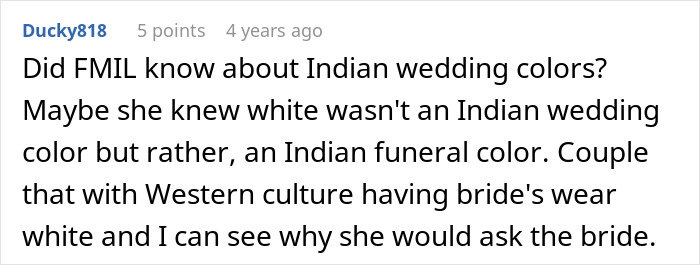 Woman Confused About Fiancé’s Reaction To His Mom’s Dress For Their Wedding, He Comes To Explain Woman Confused About Fiancé’s Reaction To His Mom’s Dress For Their Wedding, He Comes To Explain