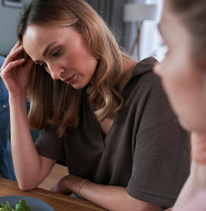 Couple Gets Annoyed That SIL With Cancer Is Taking Away From Their Wedding, It’s Way Worse Than That Couple Gets Annoyed That SIL With Cancer Is Taking Away From Their Wedding, It’s Way Worse Than That