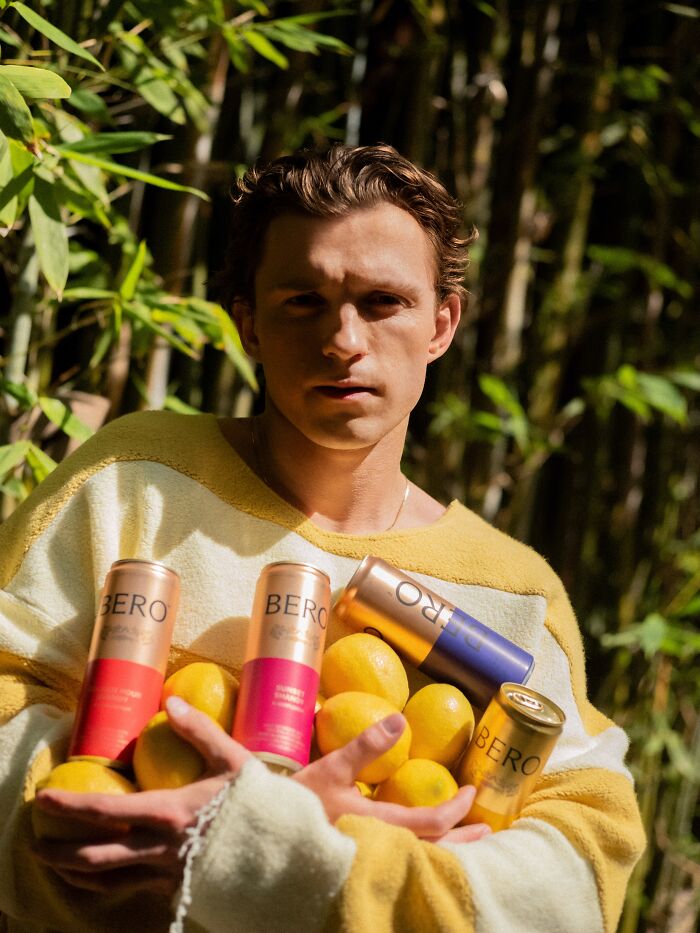 “Very Fishy”: Tom Holland’s “Alcoholic Storyline” Sparks Doubt After He Tells Robert Downey Jr. Story “Very Fishy”: Tom Holland’s “Alcoholic Storyline” Sparks Doubt After He Tells Robert Downey Jr. Story