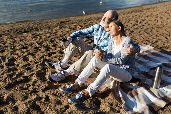 28YO Fumes As Parents Sponsor Sister’s Trip But Not Hers, Feels Her Frugal Life Is Disrespected
