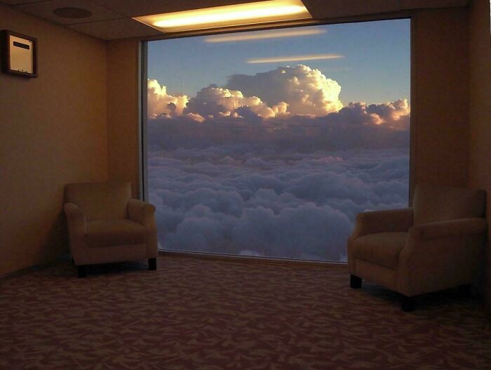 “Descending Into The Abyss”: 60 Liminal Spaces So Deeply Unsettling We’re Sorry In Advance “Descending Into The Abyss”: 60 Liminal Spaces So Deeply Unsettling We’re Sorry In Advance