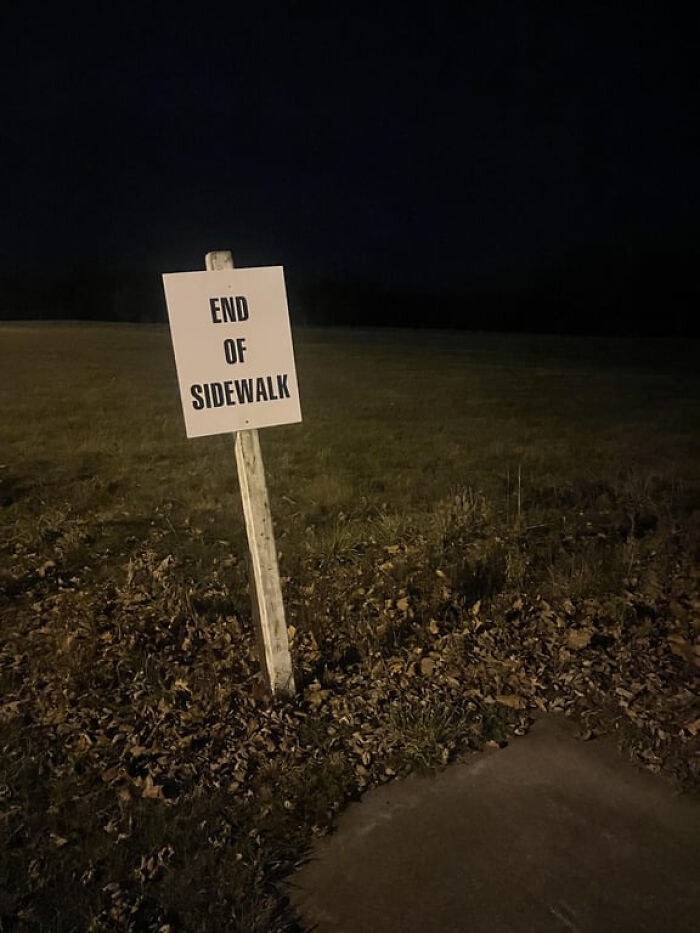 “Descending Into The Abyss”: 60 Liminal Spaces So Deeply Unsettling We’re Sorry In Advance “Descending Into The Abyss”: 60 Liminal Spaces So Deeply Unsettling We’re Sorry In Advance