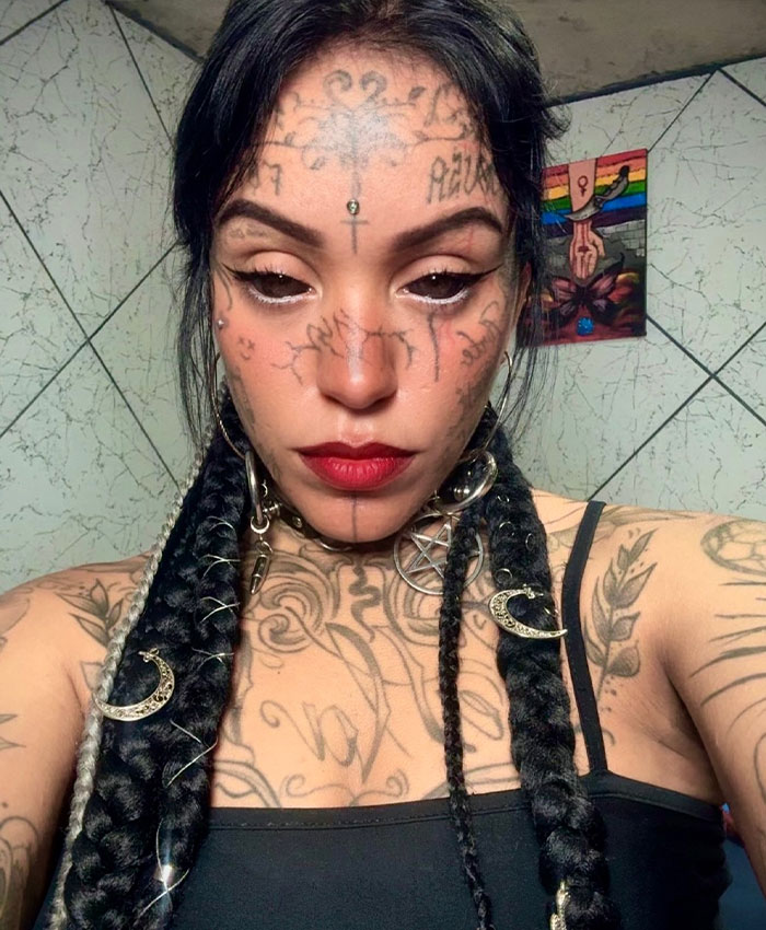 Woman Who Tattooed Both Her Eyes Reveals The 10 Reasons Why She Regrets It Now Woman Who Tattooed Both Her Eyes Reveals The 10 Reasons Why She Regrets It Now