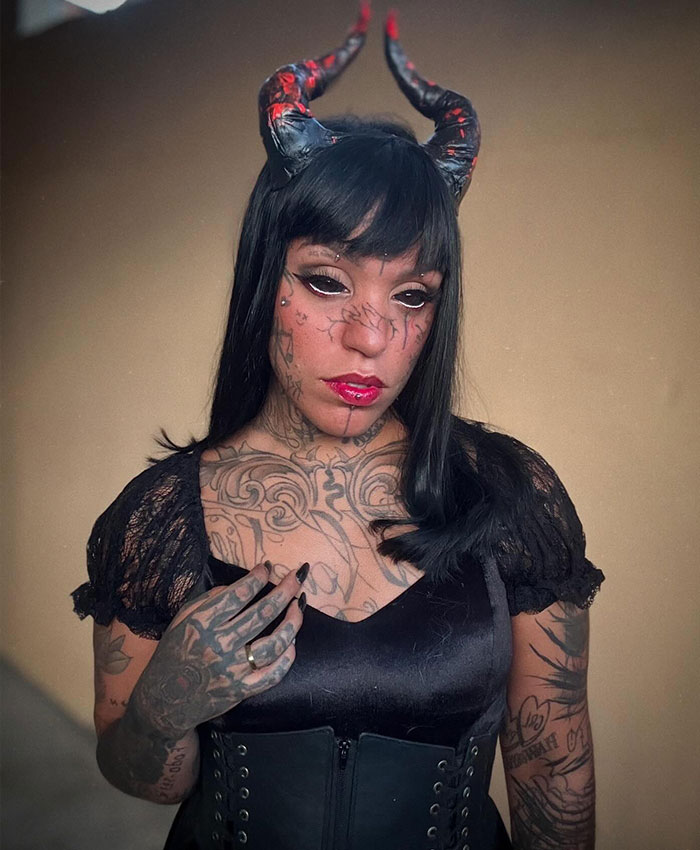 Woman Who Tattooed Both Her Eyes Reveals The 10 Reasons Why She Regrets It Now Woman Who Tattooed Both Her Eyes Reveals The 10 Reasons Why She Regrets It Now
