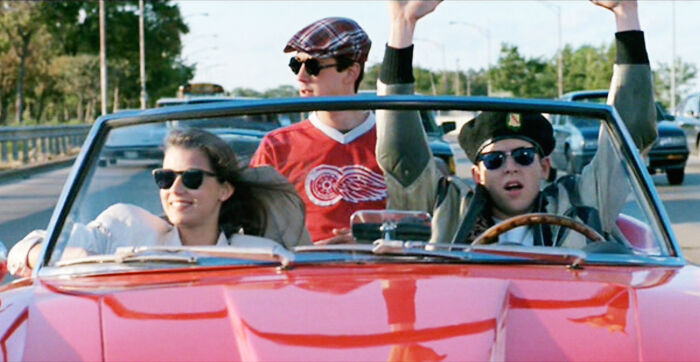 &lsquo;Ferris Bueller&rsquo; Star Exposes Secret On-Set Feud After Dissing Iconic Film, Reveals Why She Fled Hollywood