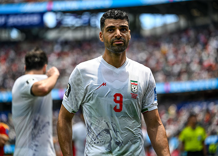 “Wouldn’t Trust A Word”: Iran Leaves 74-Word Note In Los Angeles World Cup Locker Room, Sparks Viral Frenzy “Wouldn’t Trust A Word”: Iran Leaves 74-Word Note In Los Angeles World Cup Locker Room, Sparks Viral Frenzy
