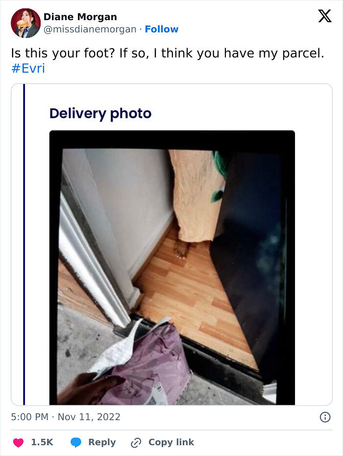 78 Times Delivery Fails Left People Speechless, Laughing, Or Crying 78 Times Delivery Fails Left People Speechless, Laughing, Or Crying