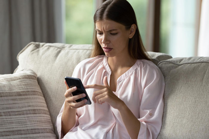 Toxic Guy Ends Up Single After Destroying GF’s Life With His Jealousy And Ridiculous “Rules” Toxic Guy Ends Up Single After Destroying GF’s Life With His Jealousy And Ridiculous “Rules”