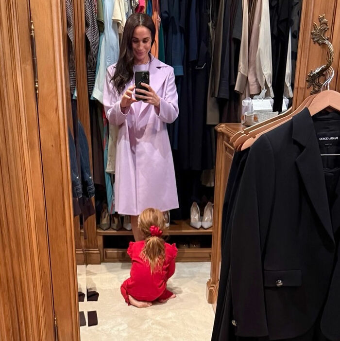 Experts Issue Warning After Fans Raise Parenting Concerns Over Detail In Meghan Markle’s Father’s Day Photo Experts Issue Warning After Fans Raise Parenting Concerns Over Detail In Meghan Markle’s Father’s Day Photo