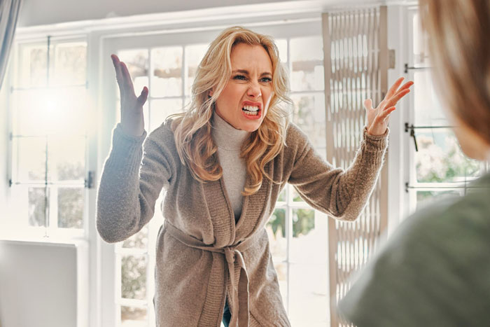 Sneaky In-Laws Try To Stay At Couple’s Home When They’re Not There In Order To Change It Completely Sneaky In-Laws Try To Stay At Couple’s Home When They’re Not There In Order To Change It Completely