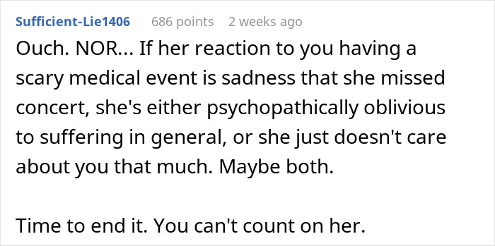 Man Wants To Go Home After Fainting At Concert, Fiancée Tries To Get Closer To The Stage Instead Man Wants To Go Home After Fainting At Concert, Fiancée Tries To Get Closer To The Stage Instead