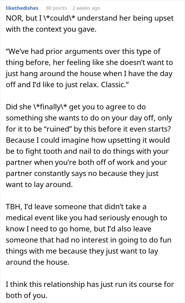 Man Wants To Go Home After Fainting At Concert, Fiancée Tries To Get Closer To The Stage Instead Man Wants To Go Home After Fainting At Concert, Fiancée Tries To Get Closer To The Stage Instead