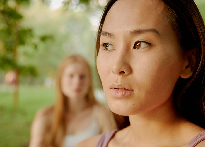 59 Horrible Things Committed By Close Friends That Broke People&rsquo;s Trust Forever