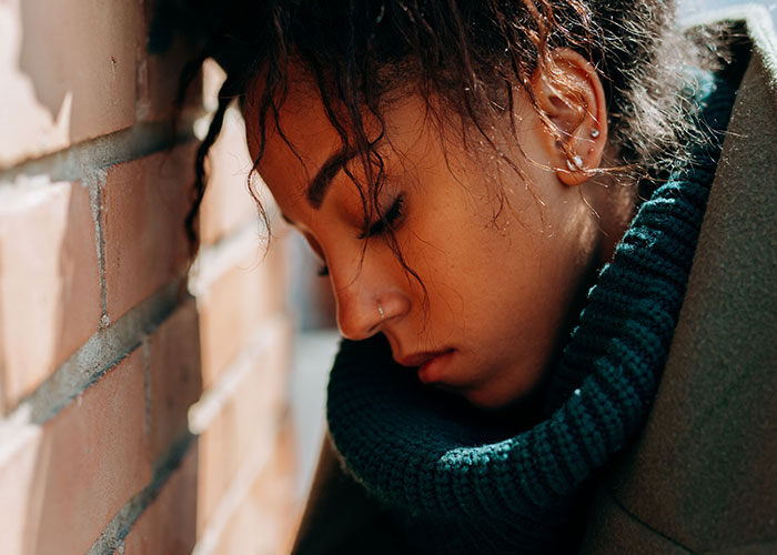 59 Horrible Things Committed By Close Friends That Broke People&rsquo;s Trust Forever