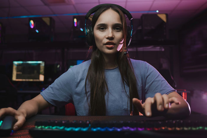 Woman Dares To Call Husband A Jerk For Exploding At Her After Her Gaming Problem Affected Their Son