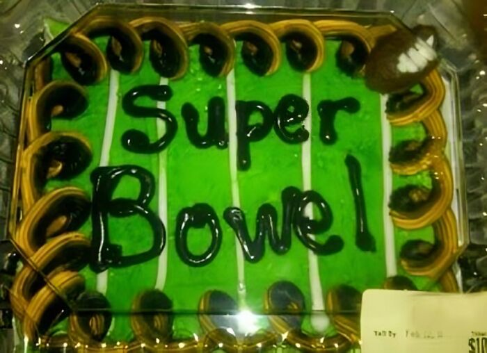 27 Cakes That Weren&rsquo;t Supposed To Be Funny But The Decorators Hilariously Messed Up