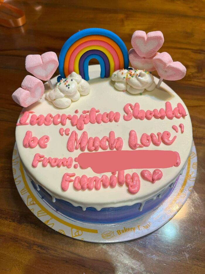 27 Cakes That Weren&rsquo;t Supposed To Be Funny But The Decorators Hilariously Messed Up