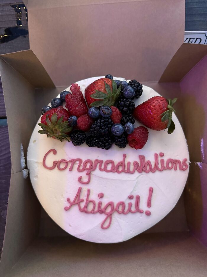 27 Cakes That Weren&rsquo;t Supposed To Be Funny But The Decorators Hilariously Messed Up