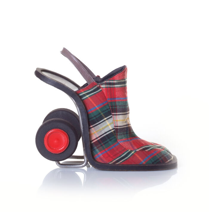 These Are Not Ordinary Shoes: 49 Creative And Imaginative Designs By Kobi Levi