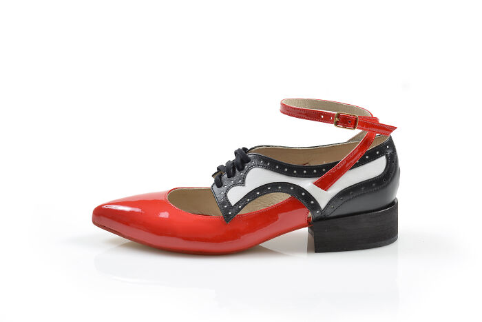 These Are Not Ordinary Shoes: 49 Creative And Imaginative Designs By Kobi Levi