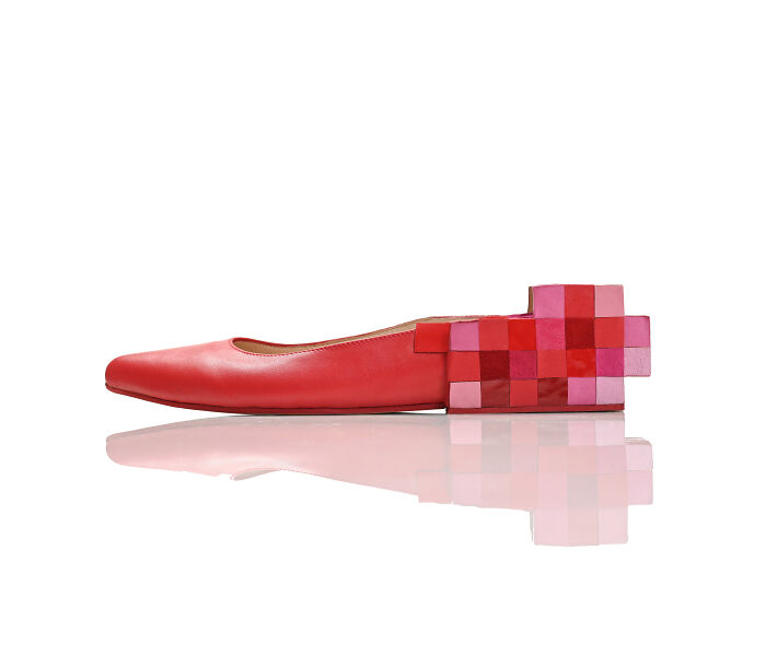 These Are Not Ordinary Shoes: 49 Creative And Imaginative Designs By Kobi Levi