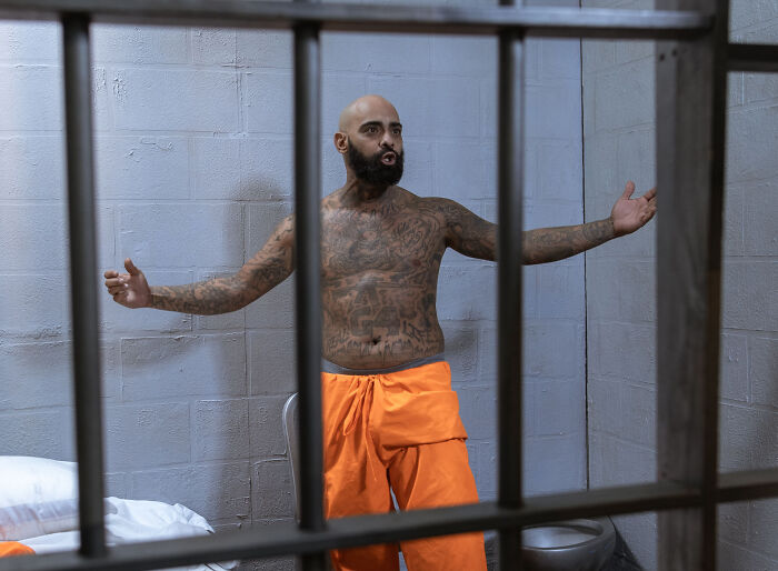 Former Prisoners Spill The Horrifying Truth About 20 Brutal Things They Witnessed In The Slammer