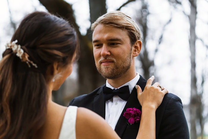 Bride Cheats With Best Man, Groom Says Nothing Until He Has A Microphone And Room Full Of Witnesses